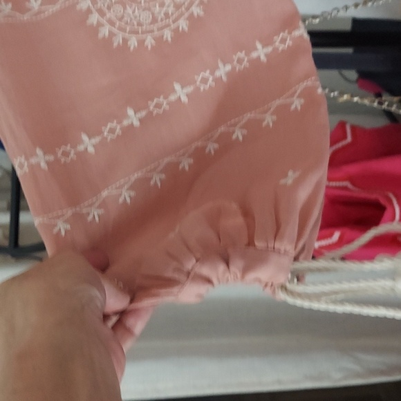 Lucky Brand Boho Embroidered Peasant Rose tunic  top Sz XS - Picture 8 of 9